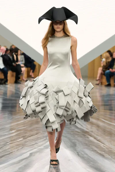 Look 20